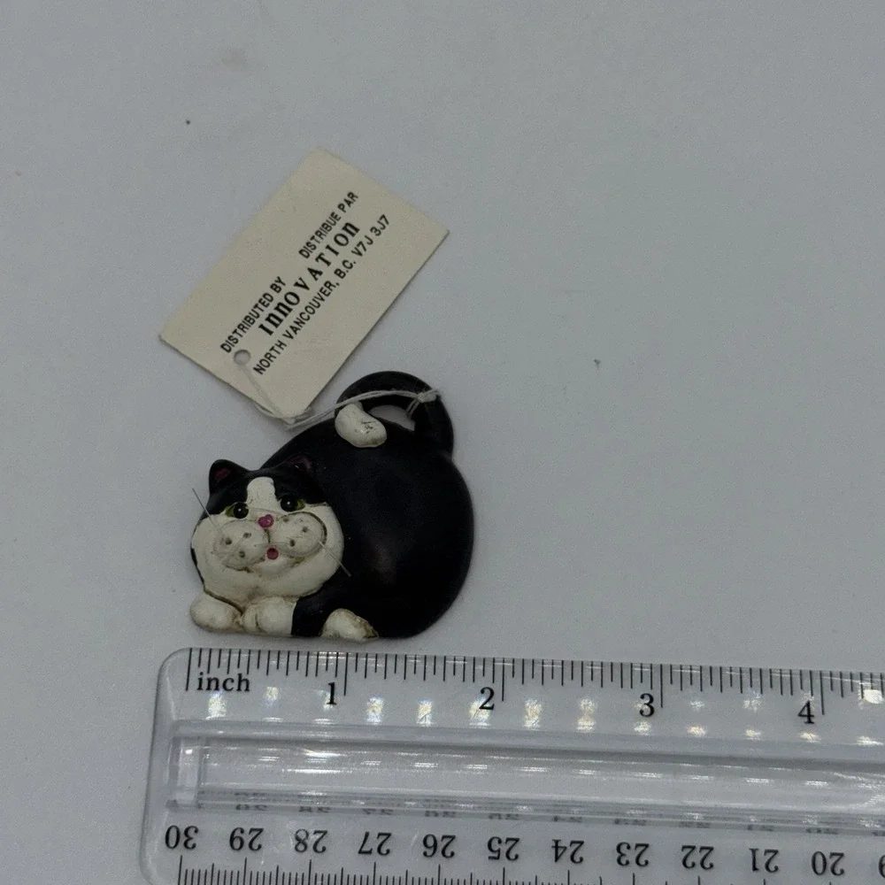 Vintage Black White Cat Fridge Magnet Hand Painted Porcelain Tuxedo Kitten Cute